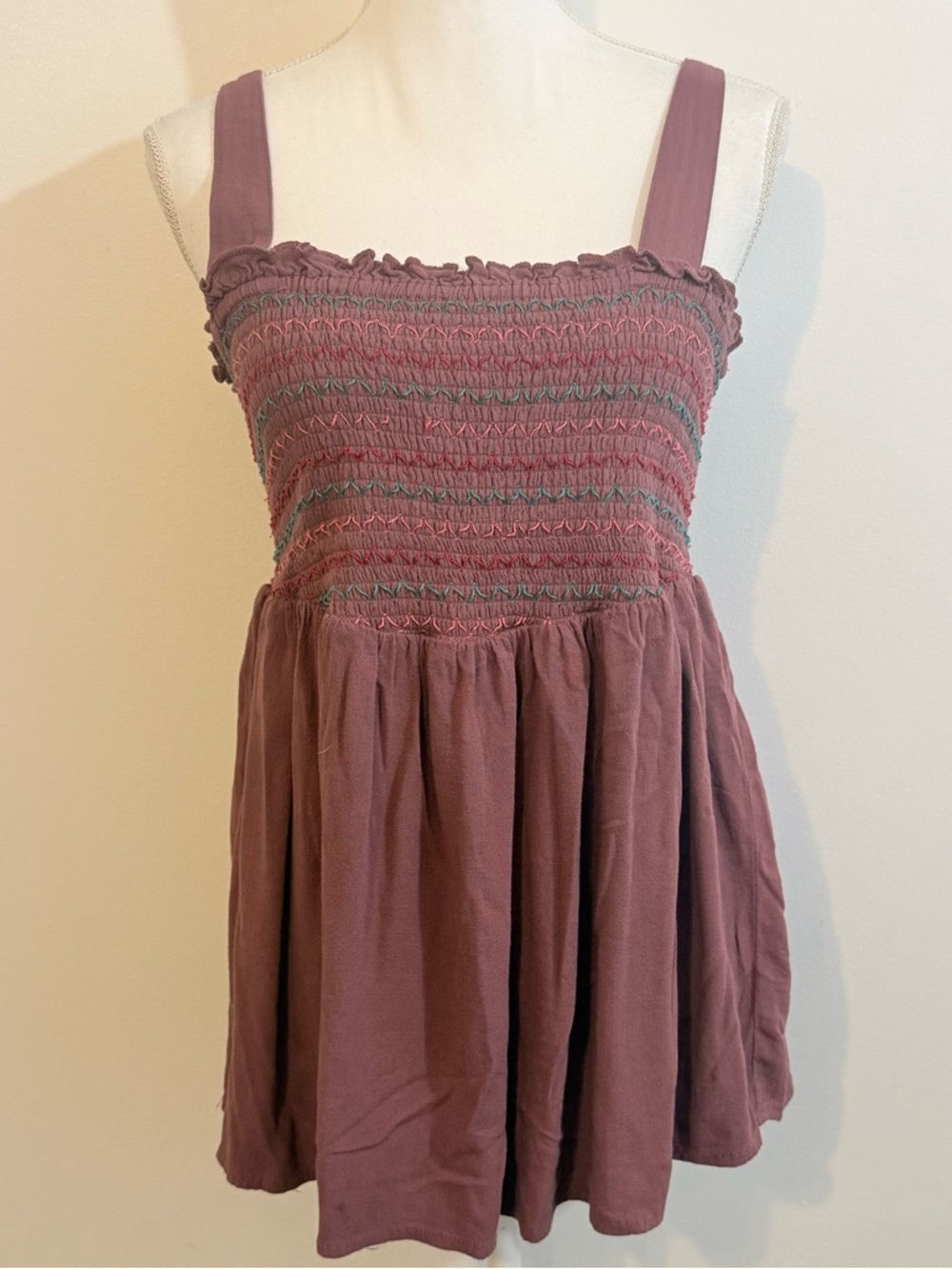 Torrid Size 1 Smocked Babydoll Tank Top – Dusty Mauve Boho Sleeveless (1X)